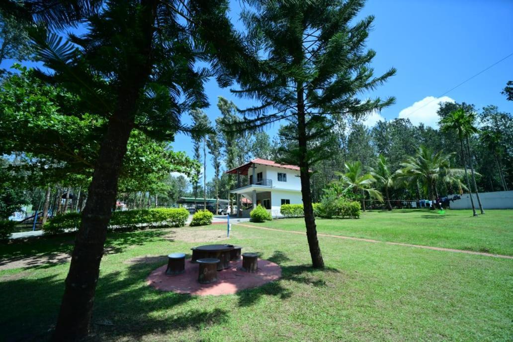 Sipayi Resort Coorg Kushalnagar Exterior photo